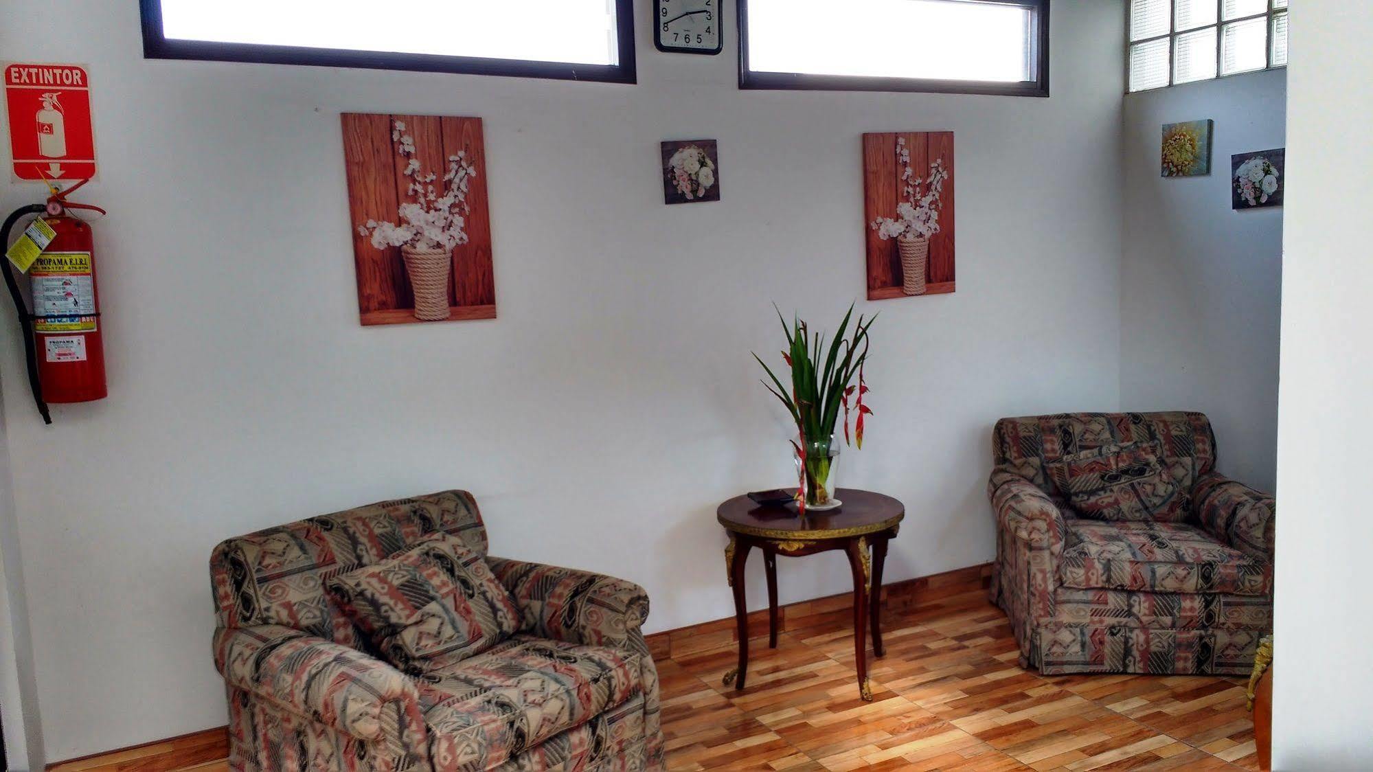 Residencial Carlos リマ エクステリア 写真